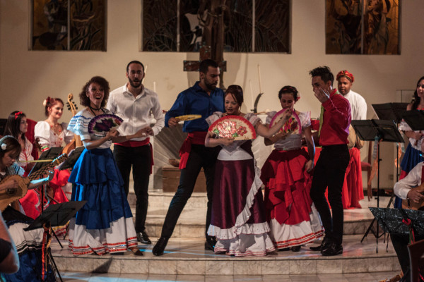 El espectáculo inaugural del Festival de Música Antigua "Esteban Salas" fue bautizado por los directores de Ars Lorga como "!Carnaval!". Foto gentileza Festival de Música Antigua "Esteban Salas". 