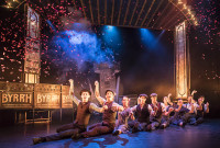 New Adventures presenta "The Infernal Galop", un retrato de la Francia tradicional creado por Matthew Bourne se presenta en Madrid en Teatros del Canal. Foto: Johan Persson. Gentileza NA.