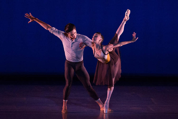  “Year of the Rabbit”, de Justin Peck, por Patricia Delgado y Jovani Furlan, bailarines principales del Miami City Ballet. Foto: Teresa Wood. Gentileza JFKC.