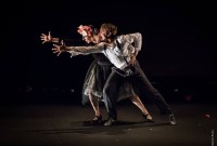 La compañía Malucos Danza, formada por Carlos Chamorro y Mariana Collado, presenta en abril tres únicas funciones de "Vecinos".Foto gentileza Malucos Danza.
