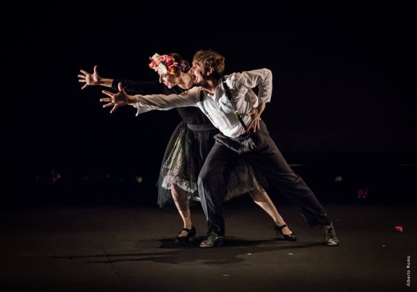 La Compañía Bojiganza, formada por Carlos Chamorro y Mariana Collado, presenta en abril tres únicas funciones de "Vecinos".Foto gentileza Malucos Danza.