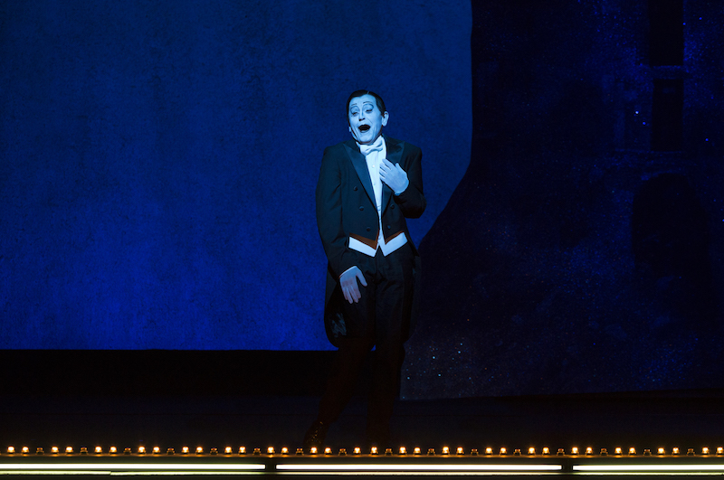 “Letter to a man”, interpretada por Mikhail Baryshnikov, se sitúa en 1945 en Budapest donde Nijisnky se había refugiado con su esposa. Foto: Lucie Jansch.