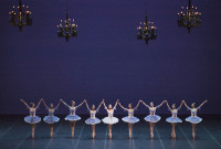 El Ballet Estable del Teatro Colón repuso “Tema y variaciones”, de George Balanchine, a 70 años de su estreno, con Camila Bocca y Maximiliano Iglesias en los roles principales. Foto: Arnaldo Colombaroli. Gentileza Prensa Teatro Colón.