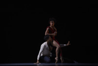 En el Teatro Nacional de Cuba Acosta Danza estrenó “Mermaid”, protagonizada por Carlos Acosta y Marta Ortega. Foto: Manuel Vason. Gentileza AD.
