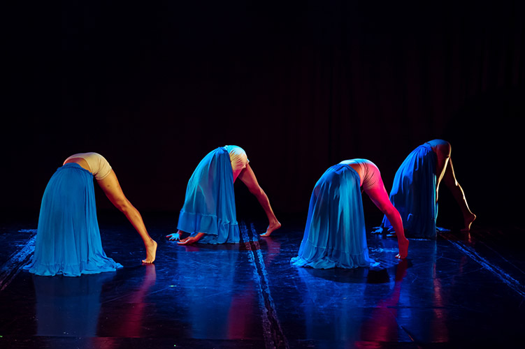 En el Teatro de la Danza del Centro Cultural del Bosque se presenta “El mar de la fertilidad” de Yukio Mishima, obra compuesta por cuatro de sus novelas. Foto: David Estrella. Gentileza INBA.