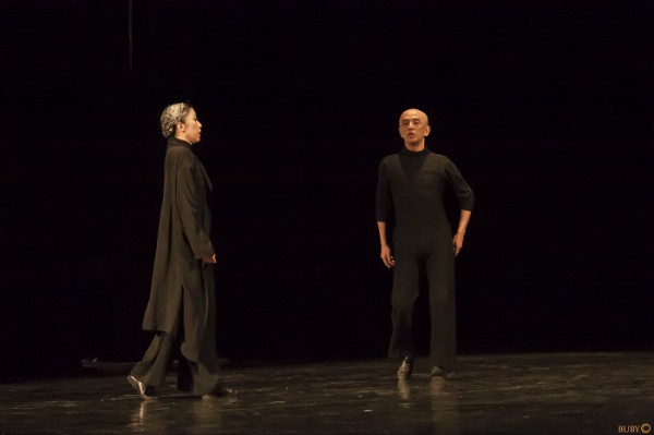 “Lost in Dance”, de Saburo Teshigawara  interpretada por el coreógrafo y junto a la virtuosa bailarina Rihoko Sato. Fotos: Buby. Gentileza AD.