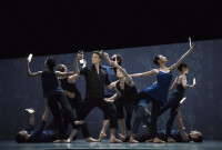 Una mirada social sobre la tecnología en “Bound To”, pieza de Christopher Wheeldon que integra “Unbound”. Foto: Erik Tomasson. Gentileza JFKC.