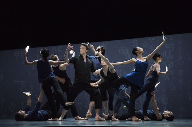 Una mirada social sobre la tecnología en “Bound To”, pieza de Christopher Wheeldon que integra “Unbound”. Foto: Erik Tomasson. Gentileza JFKC.