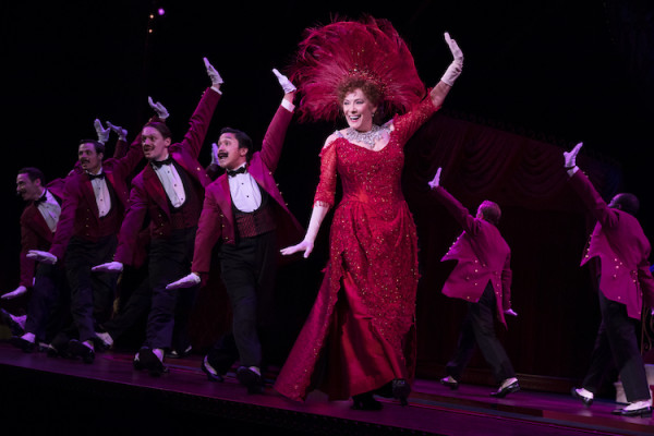 Betty Buckley encarna a Dolly Gallagher Levi en la producción de “Hello Dolly” que se estrenó en el Kennedy Center de DC. Foto: Julieta Cervantes. Gentileza JFKC. 