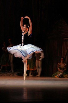 Anette Delgado eligió investigar “Giselle”, una obra crucial para cualquier bailarina clásica. Foto: Nancy Reyes. Gentileza ISA. 