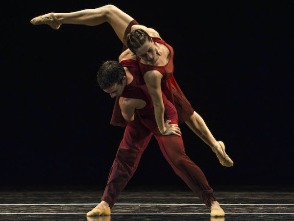Danzar por la Paz presenta “Novena Sinfonía”, de Mauricio Wainrot, interpretada por el Ballet Contemporáneo del Teatro San Martín. Foto: Carlos Furman.