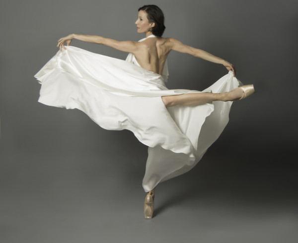 Ludmila Pagliero, Etoile de la Opera de París, acompañada por el francés Karl Paquette bailará “Dance at a Gathering”, de Jerome Robbins. Foto: Carlos Villamayor. Gentileza DplP.