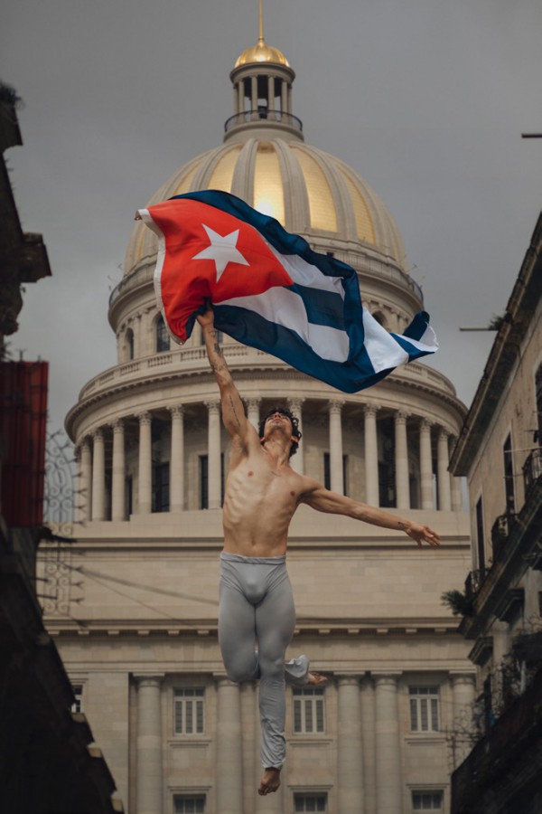 El Gran Premio correspondió al cubano Brian Canelles, con una obra sin título. Foto gentileza CIFDAA.