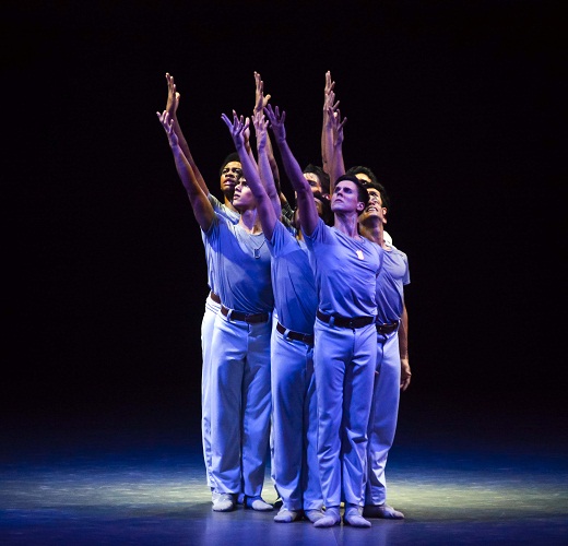 “Mozart Requiem”, una producción de 2006 para el Texas Ballet Theater, convierte al BNC en la segunda agrupación que lo interpreta. Foto: Maykel Espinosa Rodríguez. Gentileza BNC. 