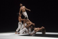Hasta el domingo 25 de octubre la Compañía Rosario Cárdenas continuó con las funciones de “Brutal” con coreografía Nelson Reguera. Fotos: Yuris Nórido. Gentileza Kenny Ortigas Guerrero.