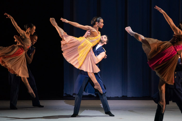 Bailarines del Ballet Hispánico en “Doña Perón”, de Annabelle Lopez Ochoa, obra estrenada en el Kennedy Center. Foto: Teresa Wood. Gentileza: JFKC.