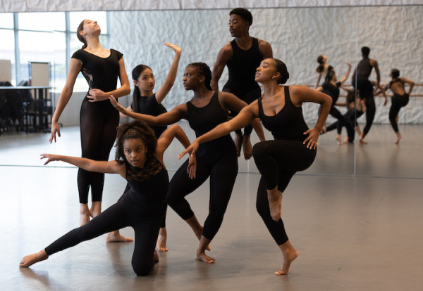 Clases de técnica de ballet, danza moderna y diversos géneros forman parte del programa del KCDL. Foto: Rosalie O’Connor. Gentileza JFKC,