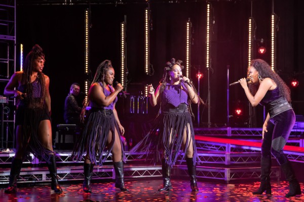 Chelsea Lee Williams, Stacey Sargeant, Ximone Rose y Whitney White en el Klein Theatre de Washington DC. Foto: Teresa Wood. Gentileza STC.