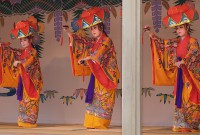 Danzas tradicionales del antiguo Reino de Ryukyu, hoy Okinawa, Japón. Foto gentileza CCB.