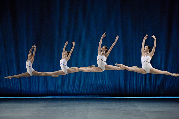 Les Grans Ballets Canadiens interpretaron "Sinfonía nº7" en el Teatro Arriaga de Bilbao | Fotografía Sasha-Onyshchenko. 