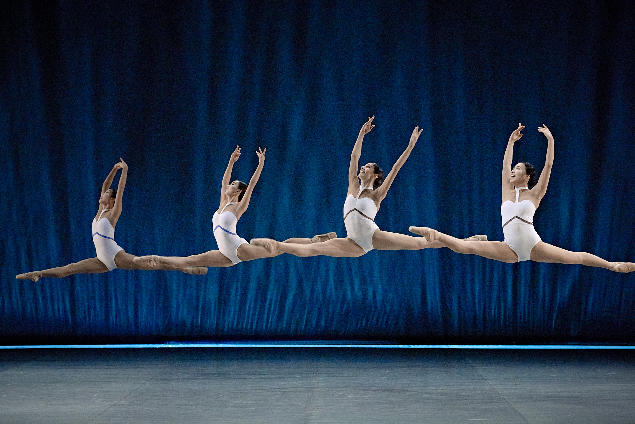 Les Grans Ballets Canadiens interpretaron "Sinfonía nº7" en el Teatro Arriaga de Bilbao | Fotografía Sasha-Onyshchenko.